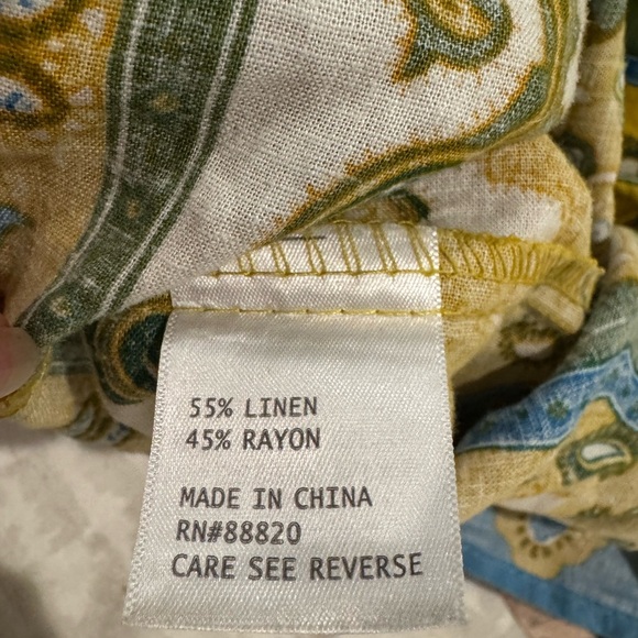 Haute hippie short sleeve collared linen blend bright paisley top - Picture 8 of 8